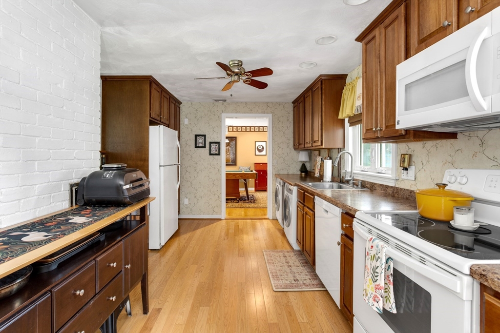 232 Bates Rd