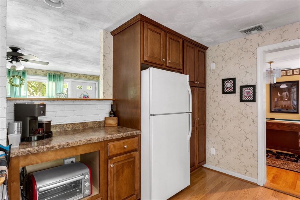 232 Bates Rd