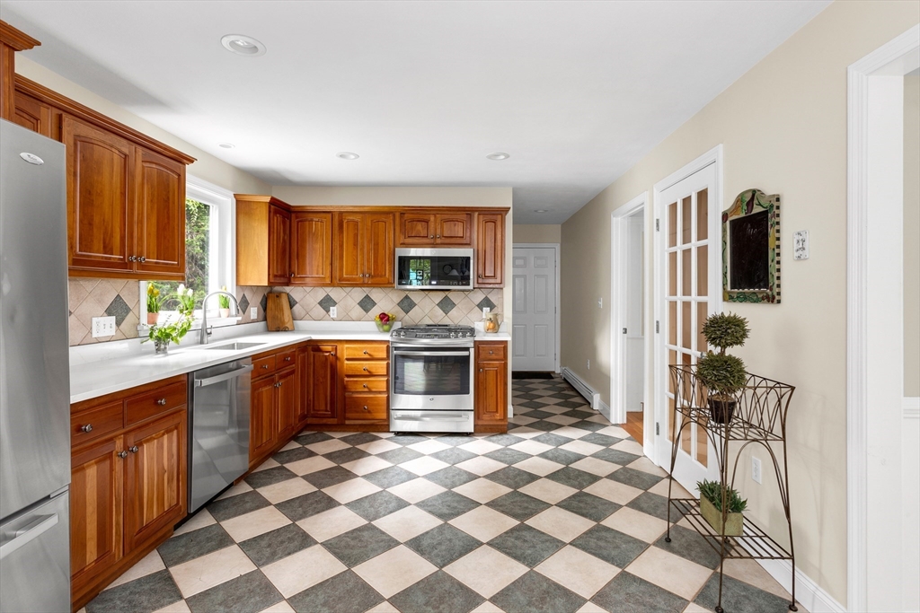 9 Jefferson Rd