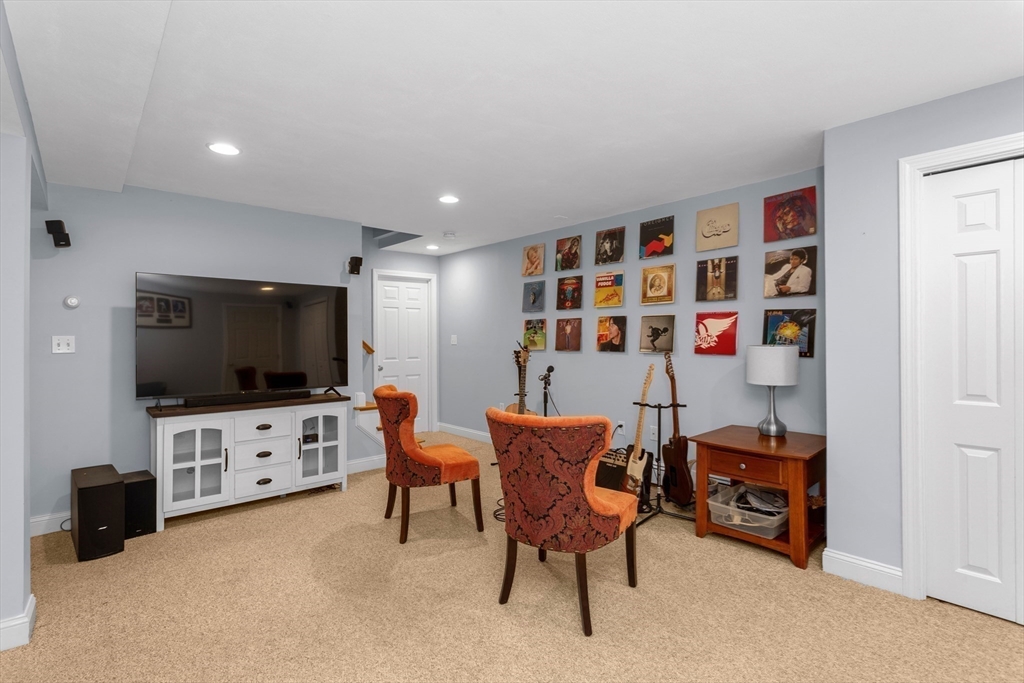 9 Jefferson Rd