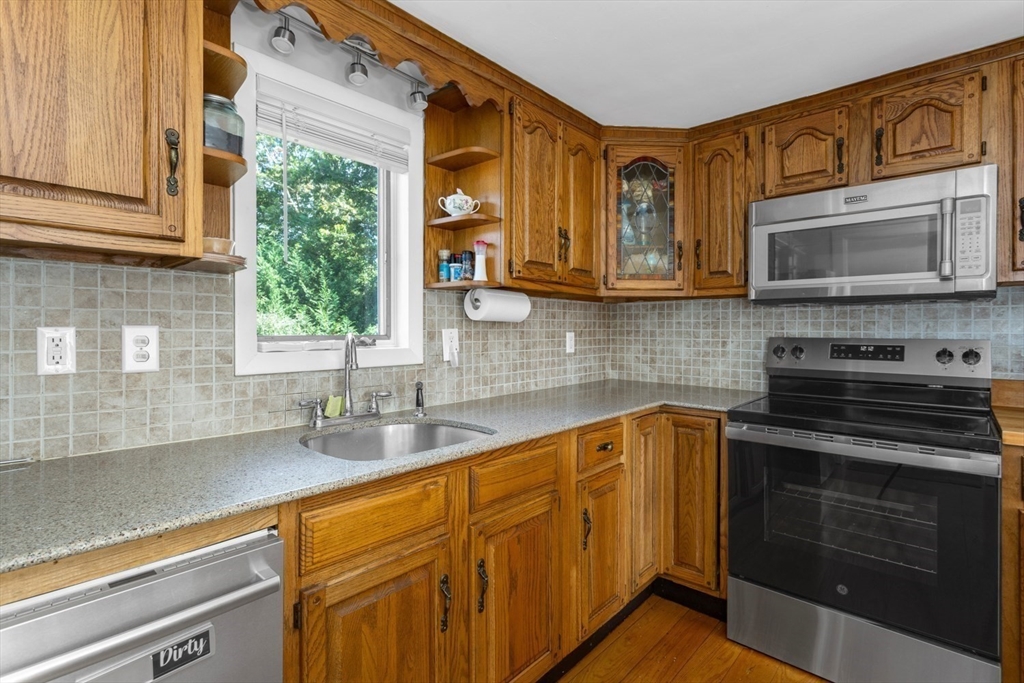 120 Charles Ave Ext
