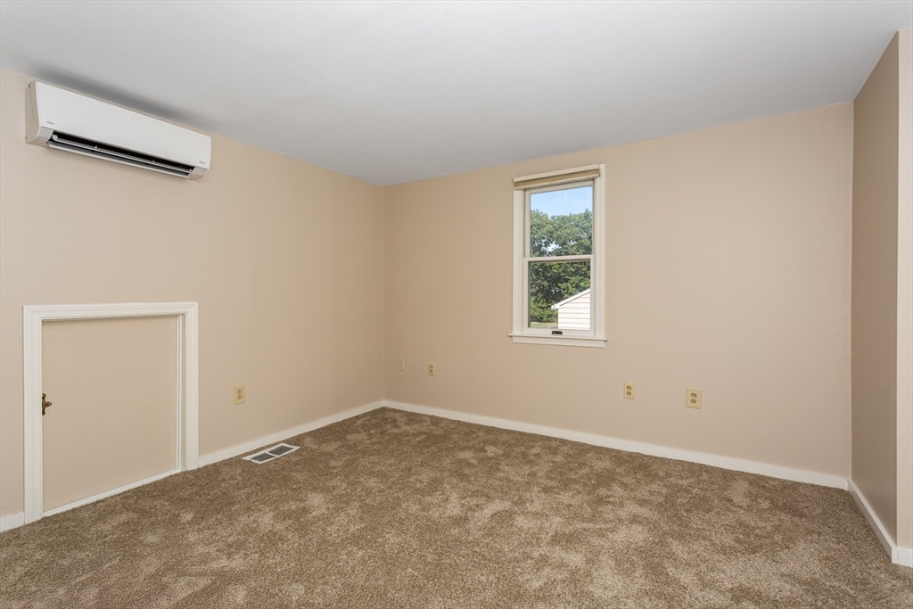 120 Charles Ave Ext