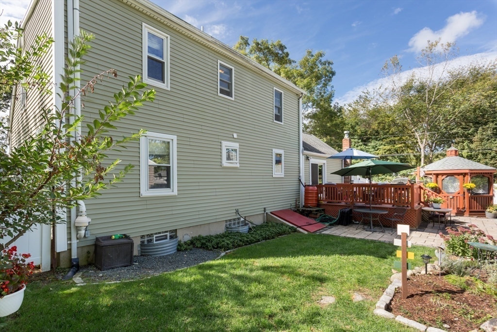 120 Charles Ave Ext