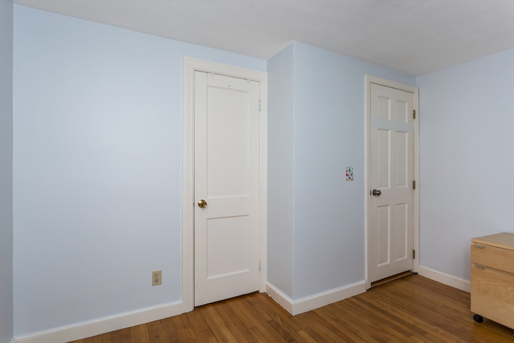 120 Charles Ave Ext