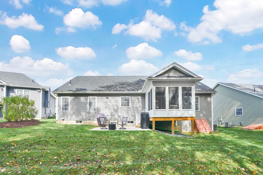 92 Sandalwood Dr # 92