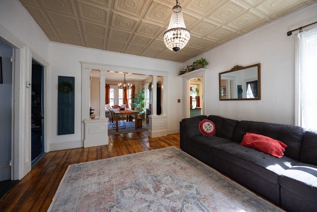 99 Pleasant St