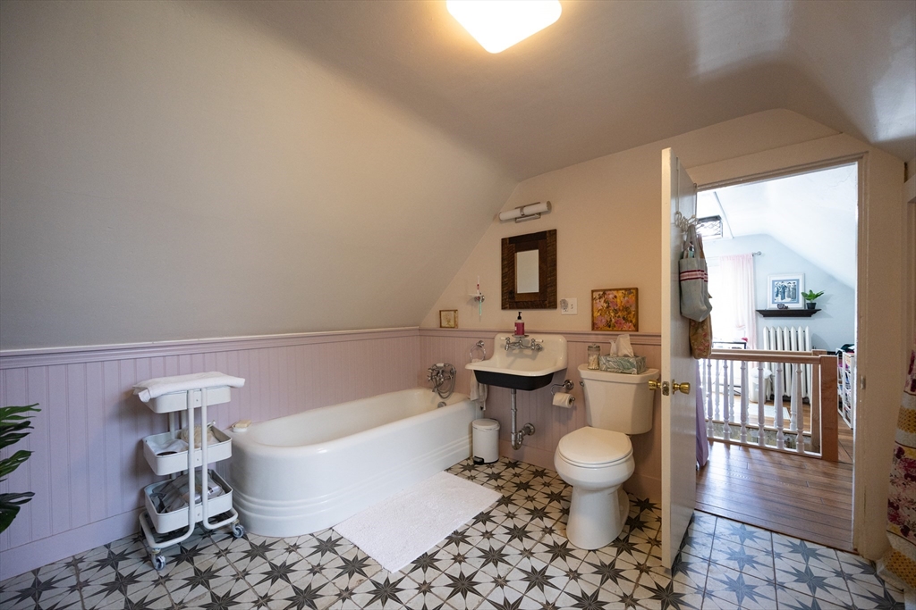 99 Pleasant St
