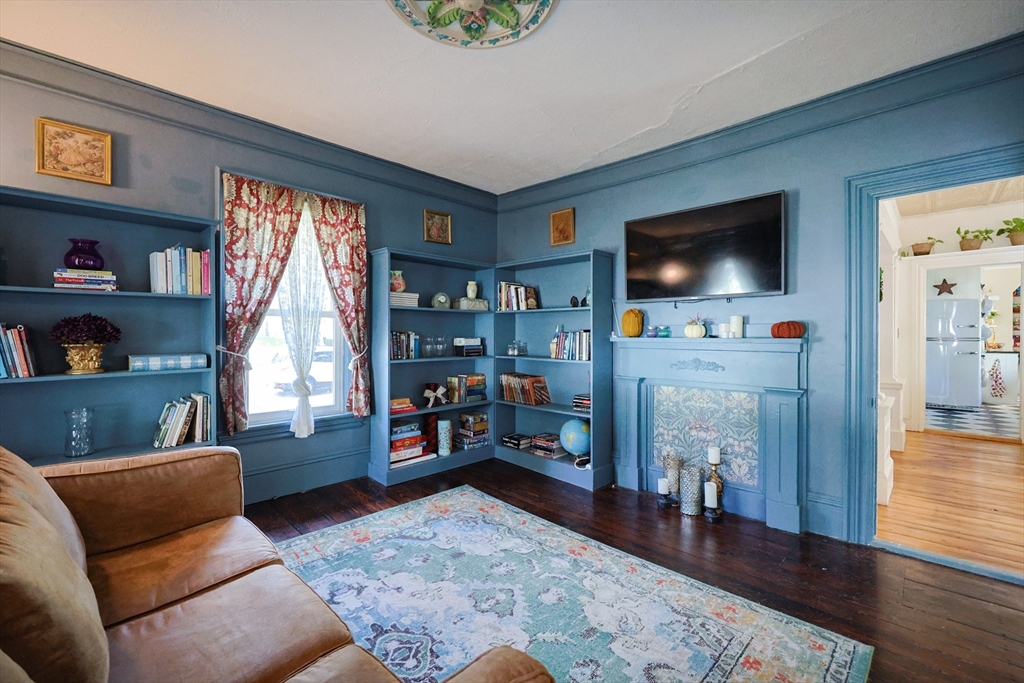 99 Pleasant St