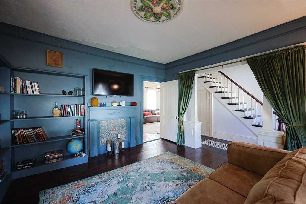 99 Pleasant St