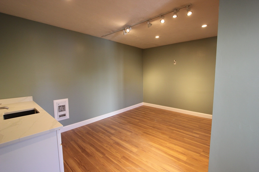 37 Ruggles St