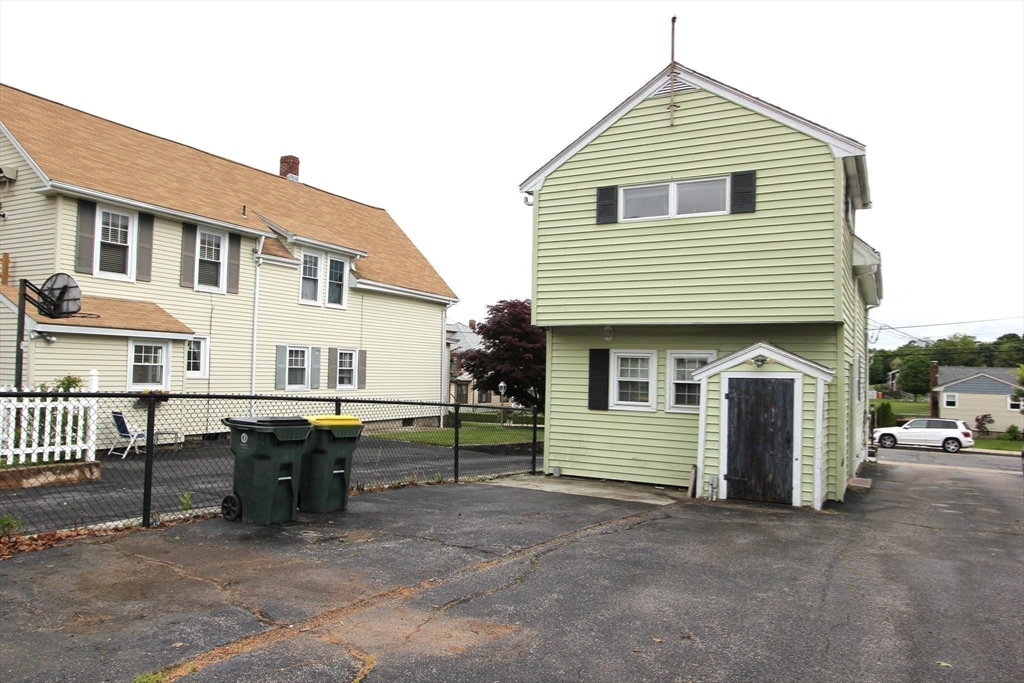 75 Wachusett St