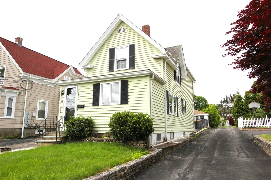 75 Wachusett St
