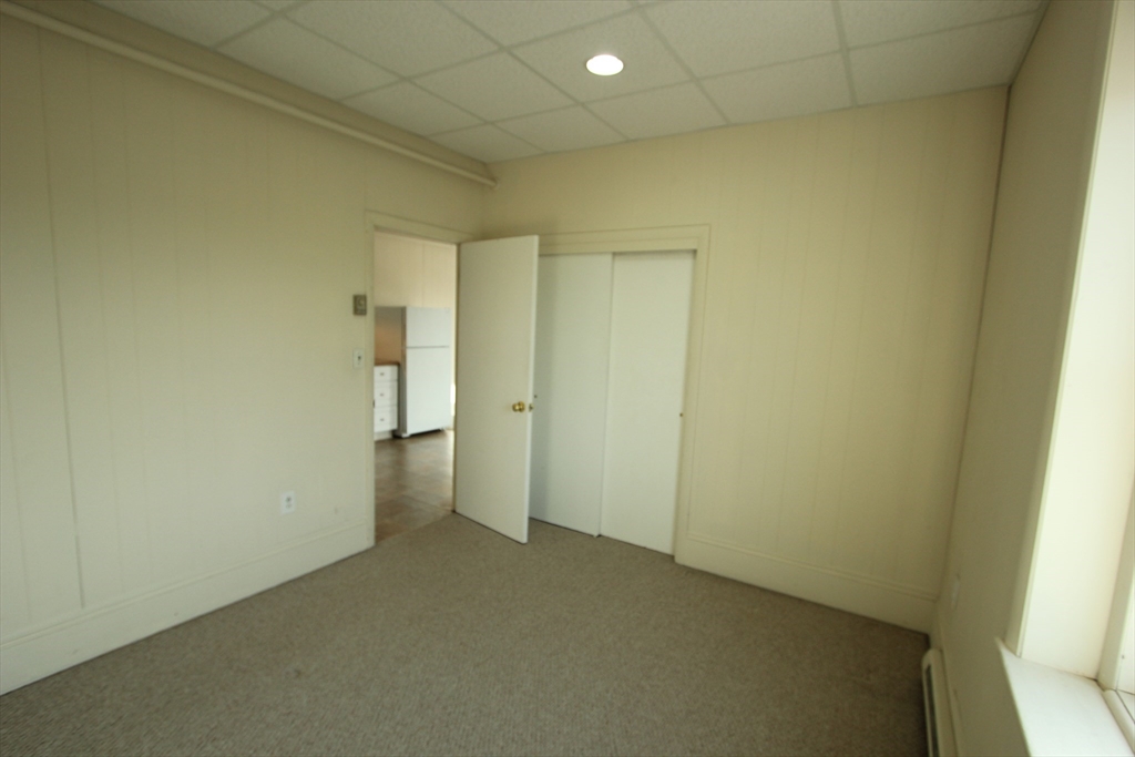 18 E Central St # 4