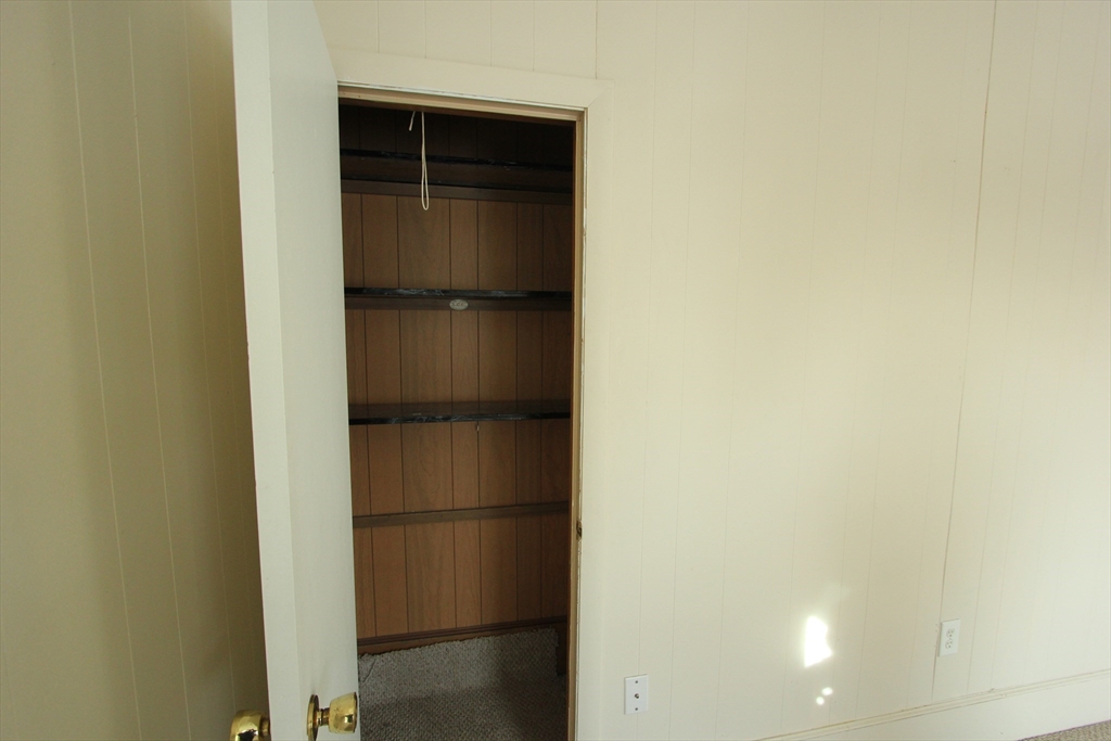 18 E Central St # 4
