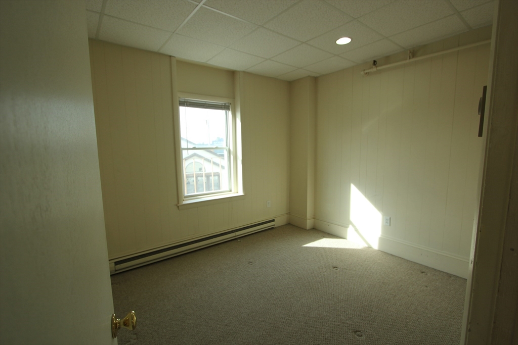 18 E Central St # 4
