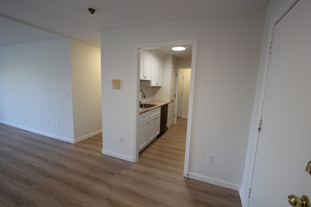 139 King St # 304B