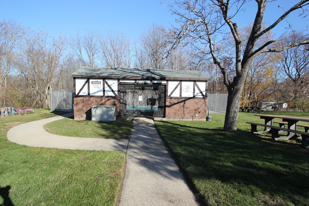139 King St # 304B