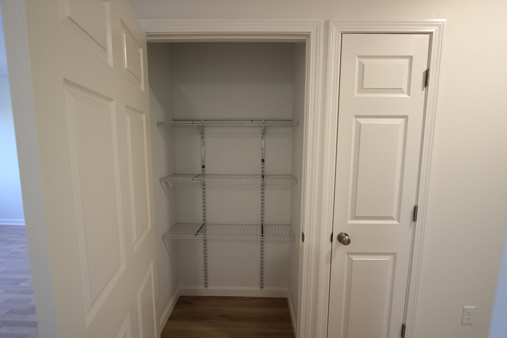 139 King St # 304B