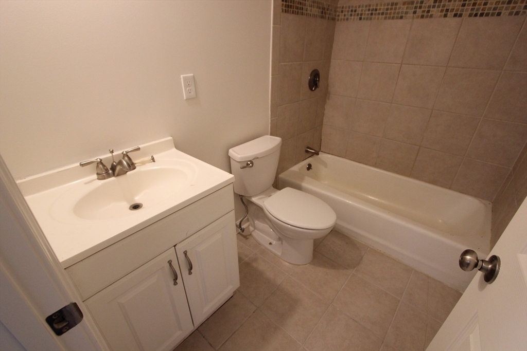 139 King St # 304B