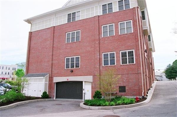 9 Summer St # 102
