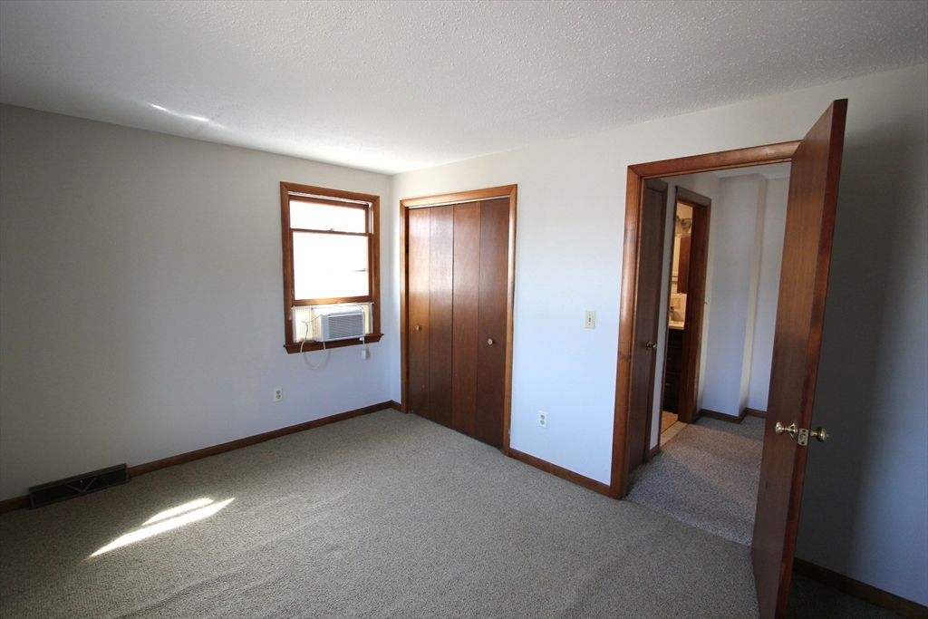 21 Moore Ave # 21