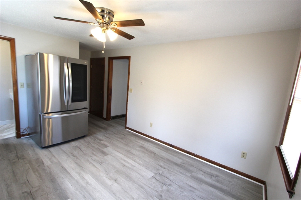 21 Moore Ave # 21