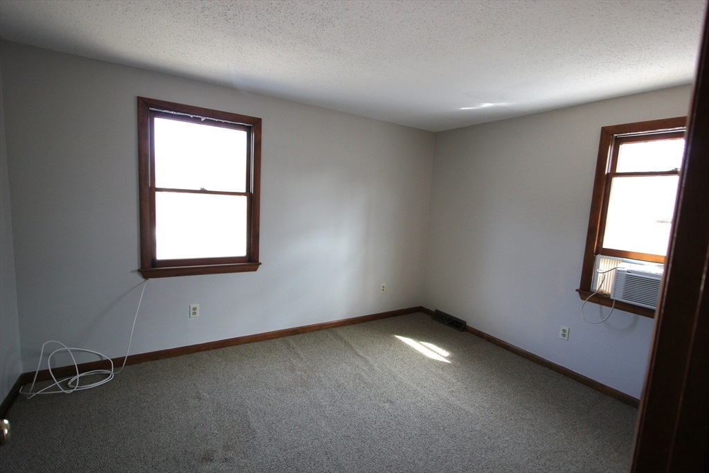 21 Moore Ave # 21