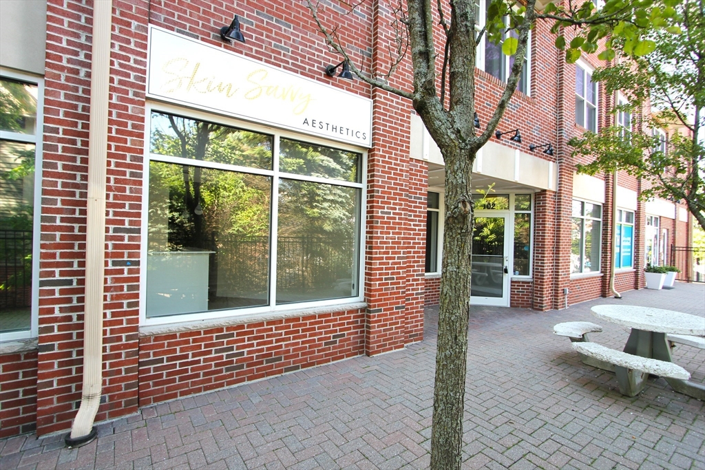 9 Summer St # 101A