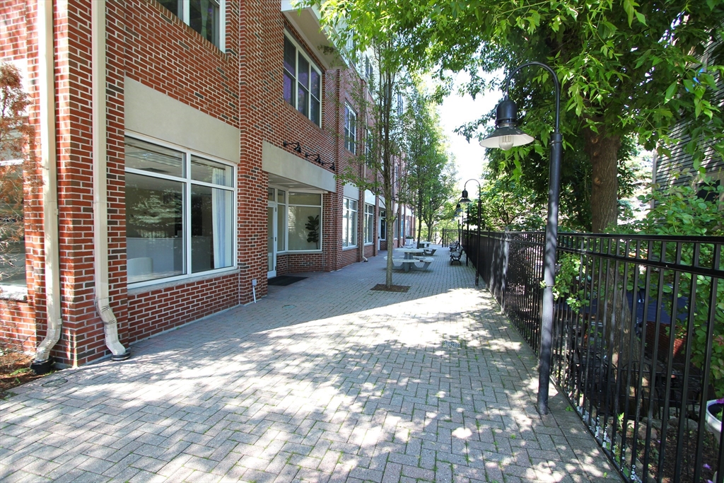 9 Summer St # 101A