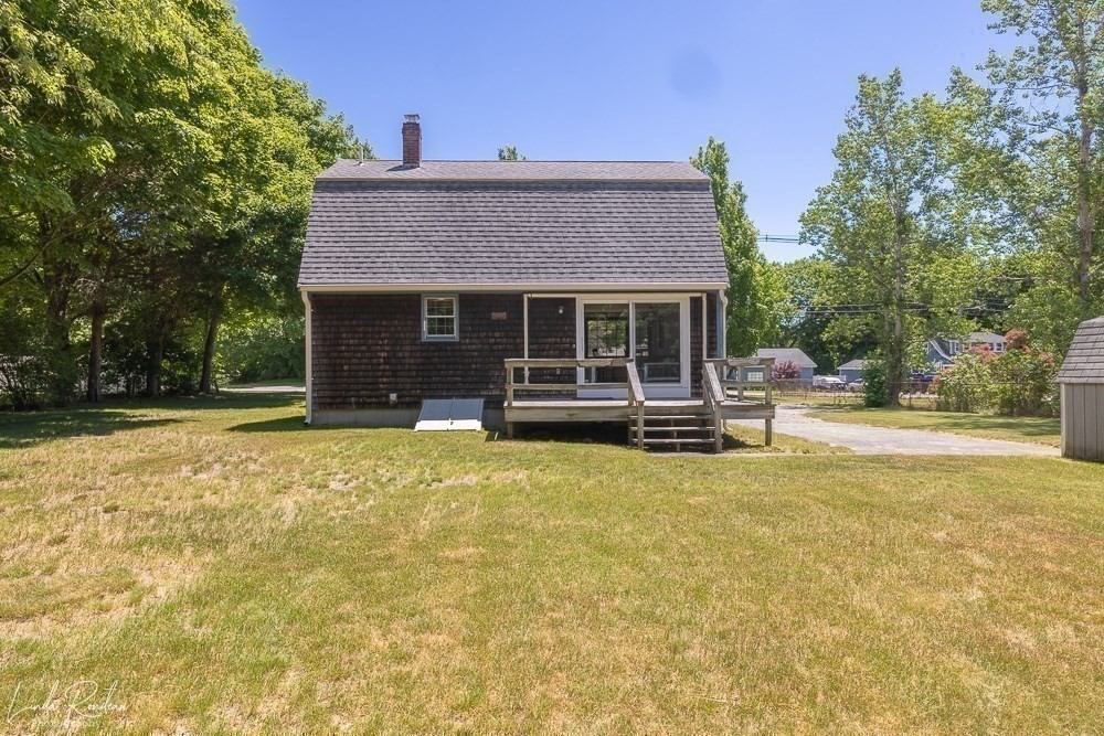 350 N Main St