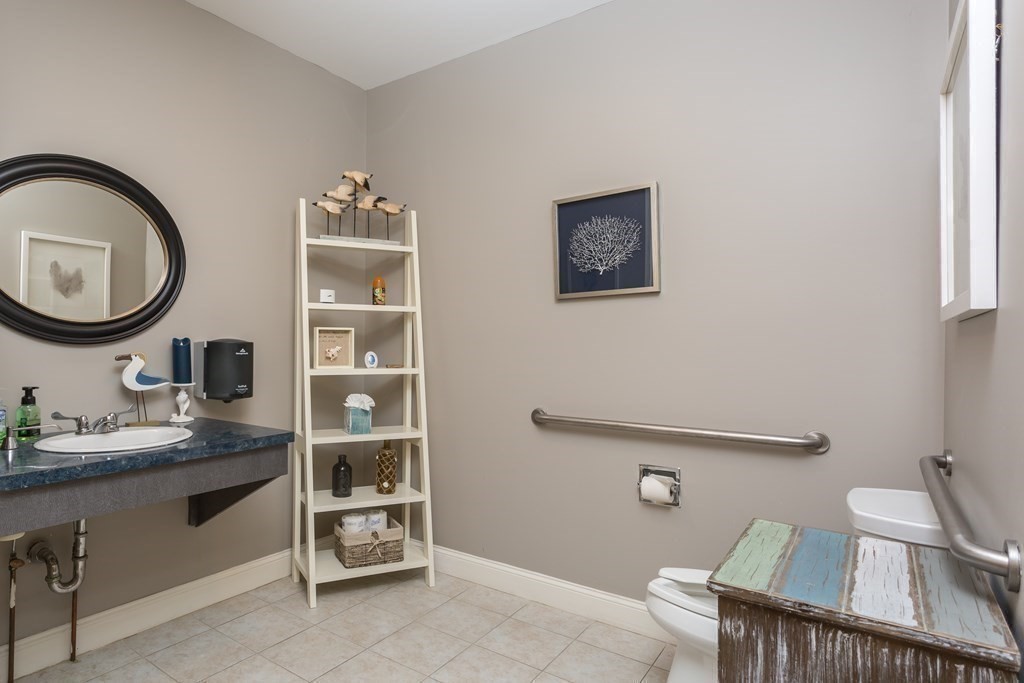 233 W Central St # 2