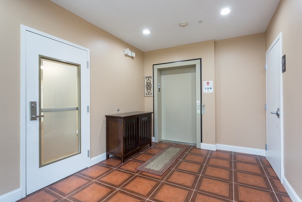 233 W Central St # 2