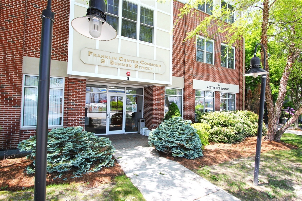 9 Summer St # 302