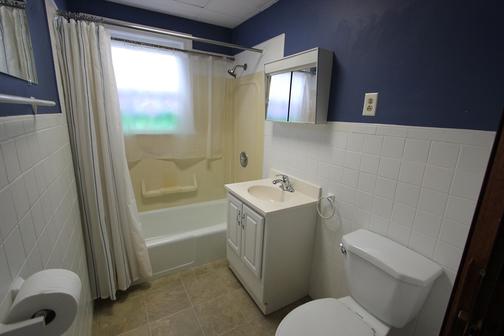 23 Saxon St # 23