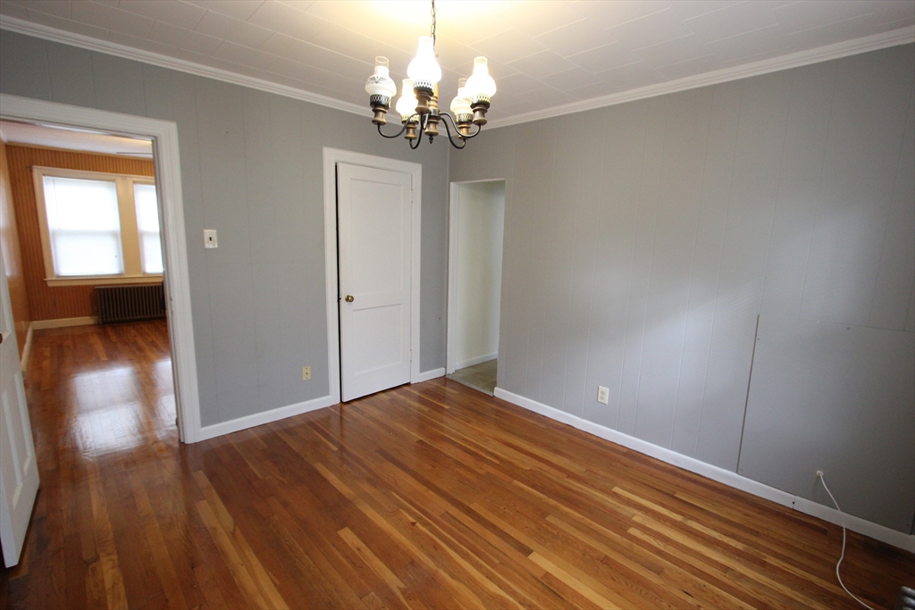 23 Saxon St # 23