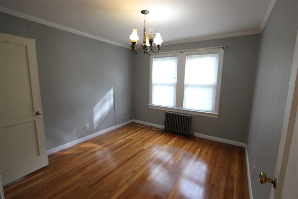 23 Saxon St # 23
