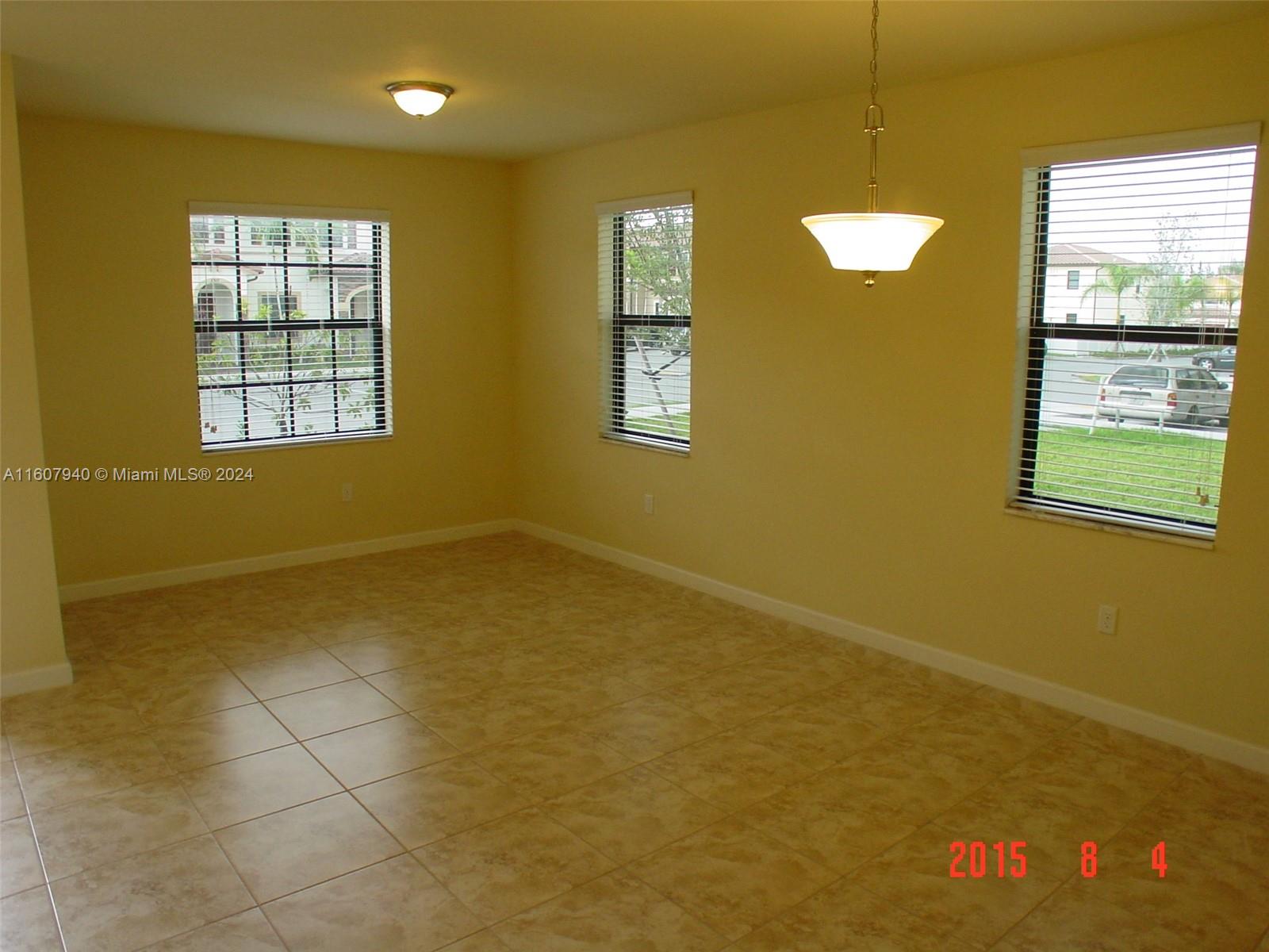8872 W 35th Ct