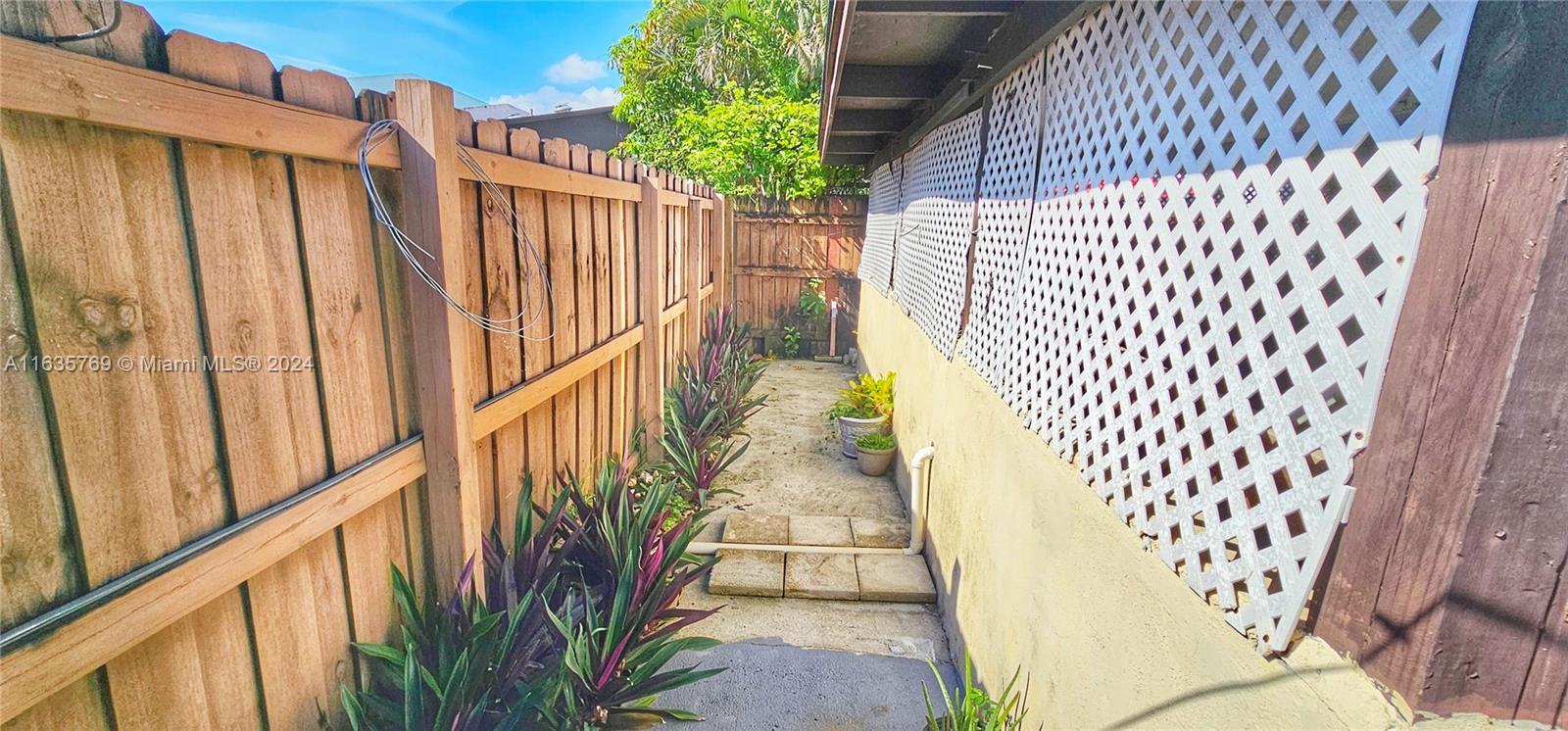 19577 NW 55th Cir Pl # 19577