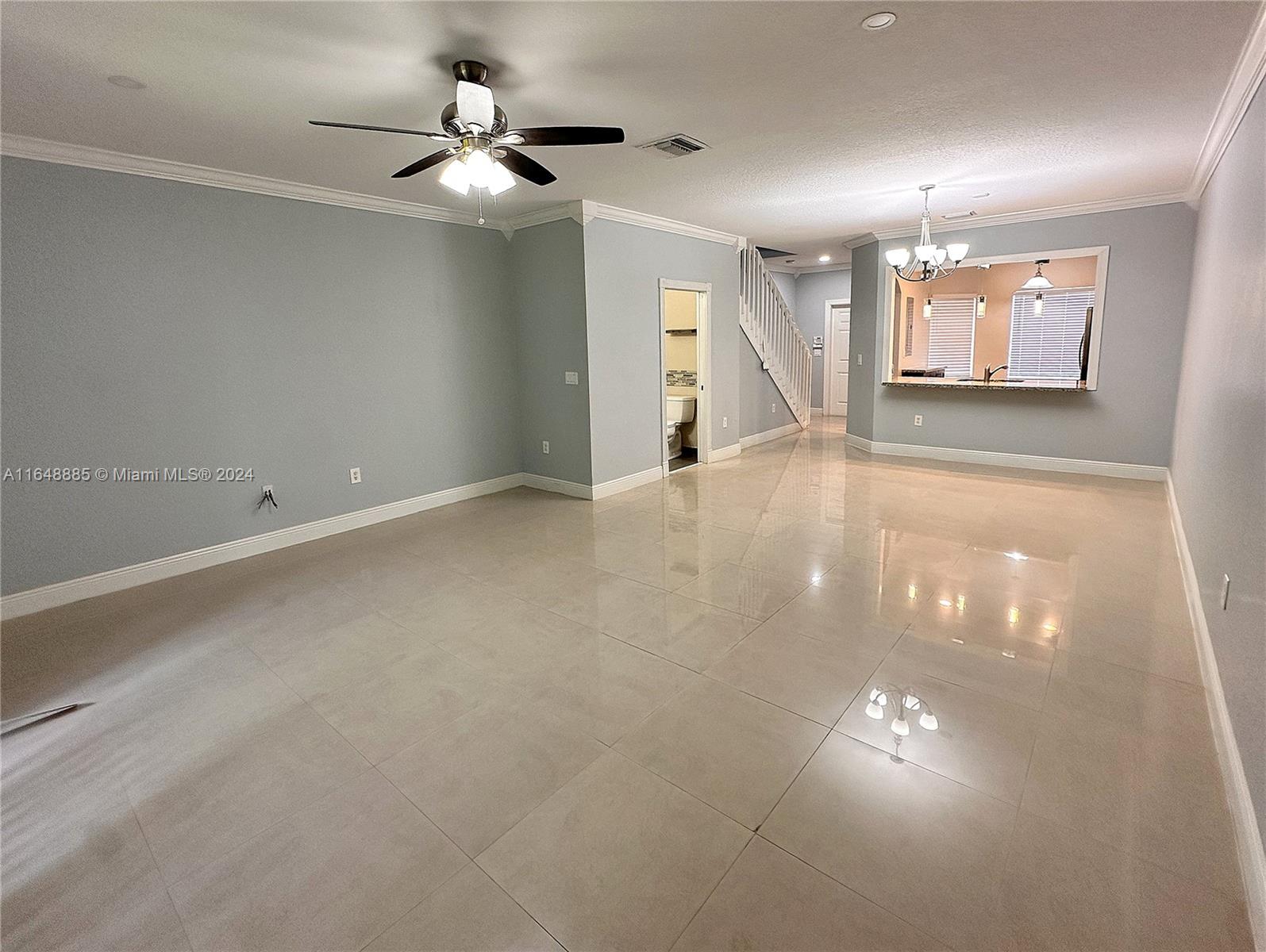 8253 SW 25th Ct