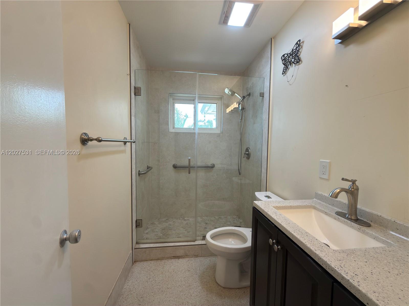 4321 NE 15th Ter