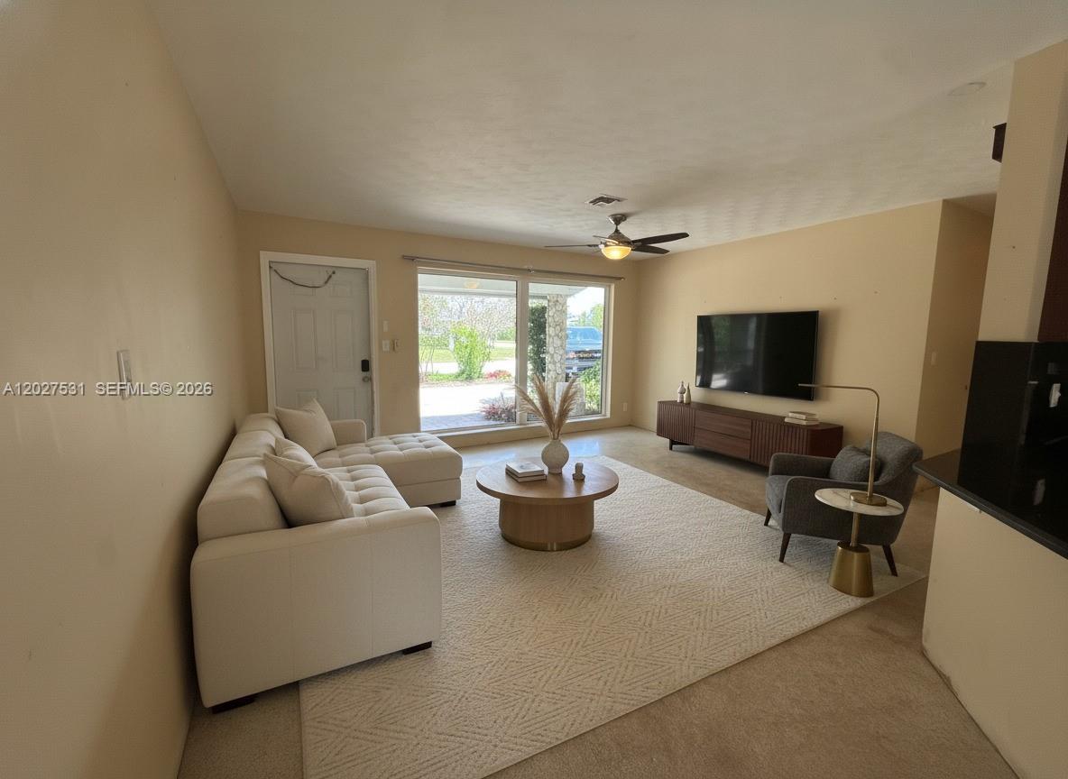 4321 NE 15th Ter