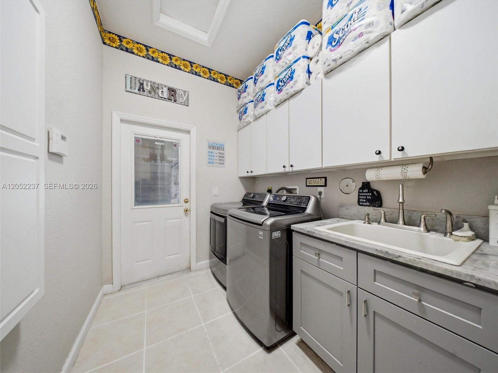 12307 NW 49th St