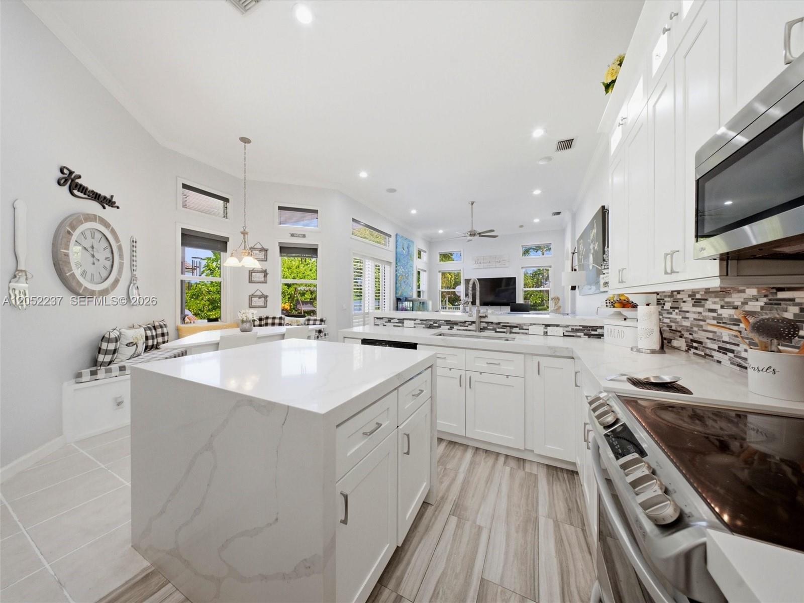 12307 NW 49th St