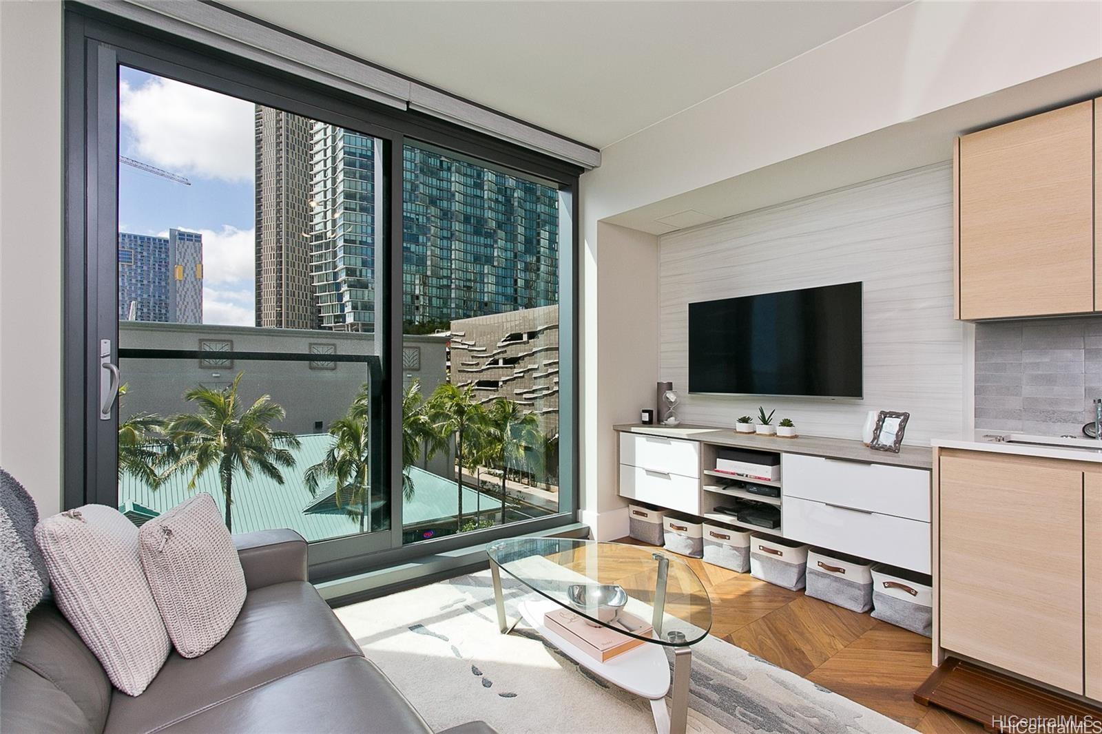 1108 Auahi Street Unit: 402