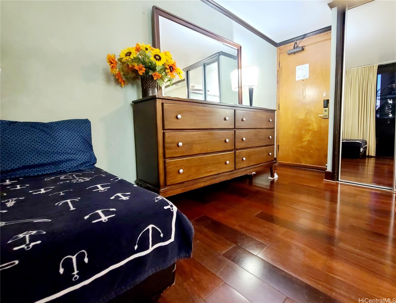 2425 Kuhio Avenue Unit: 701