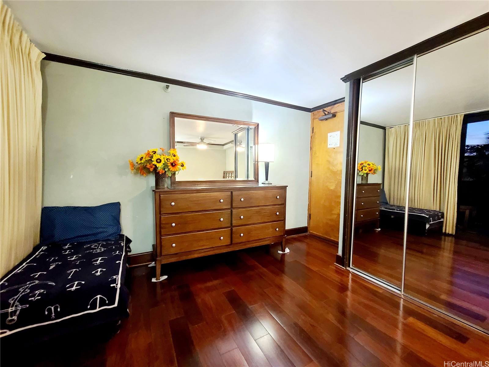 2425 Kuhio Avenue Unit: 701