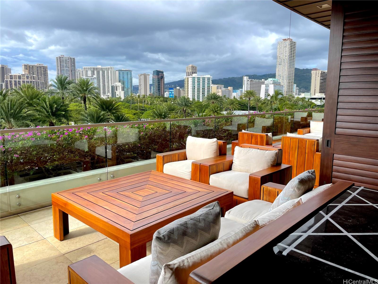 223 Saratoga Road Unit: 1714