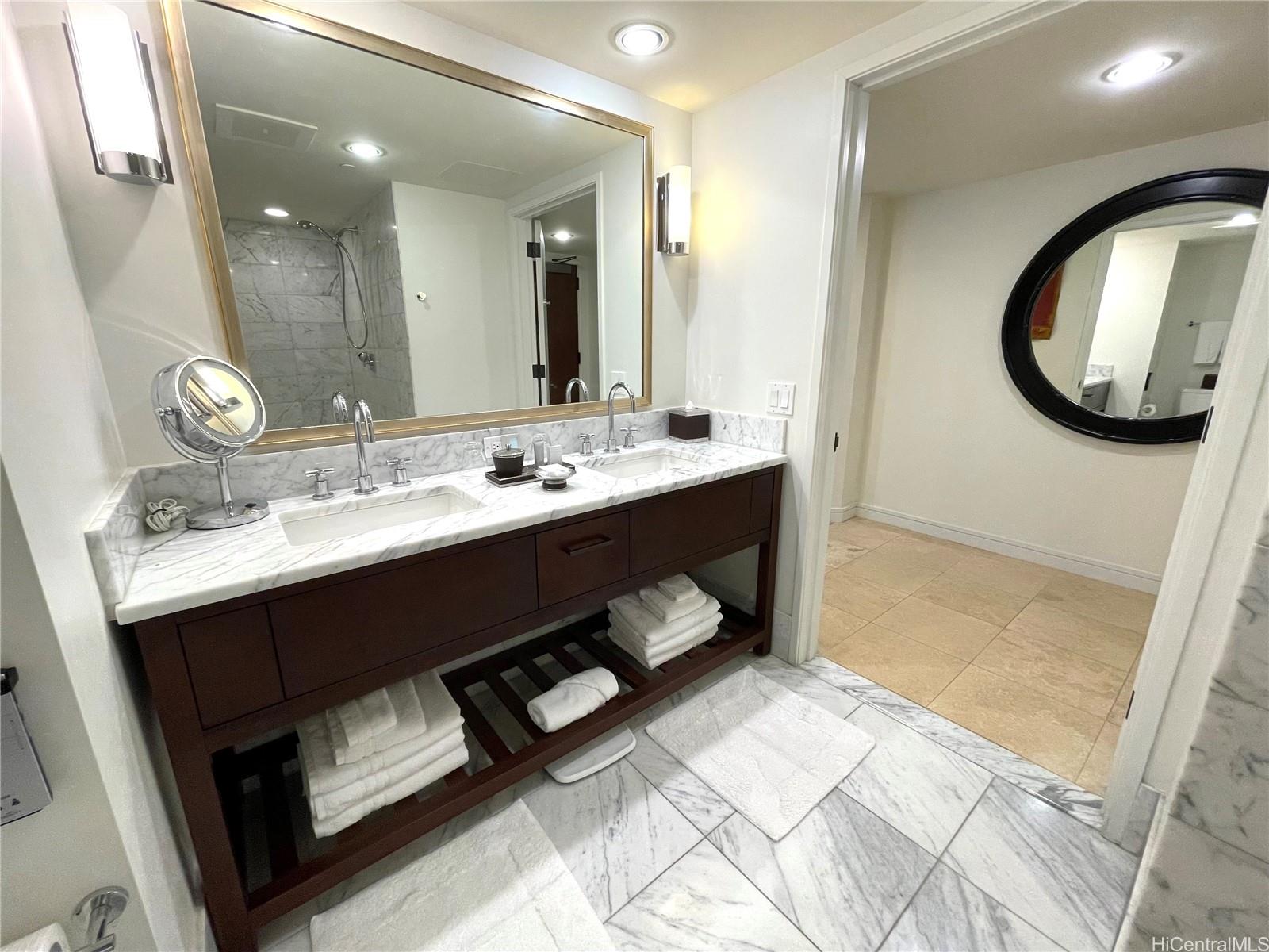 223 Saratoga Road Unit: 1714