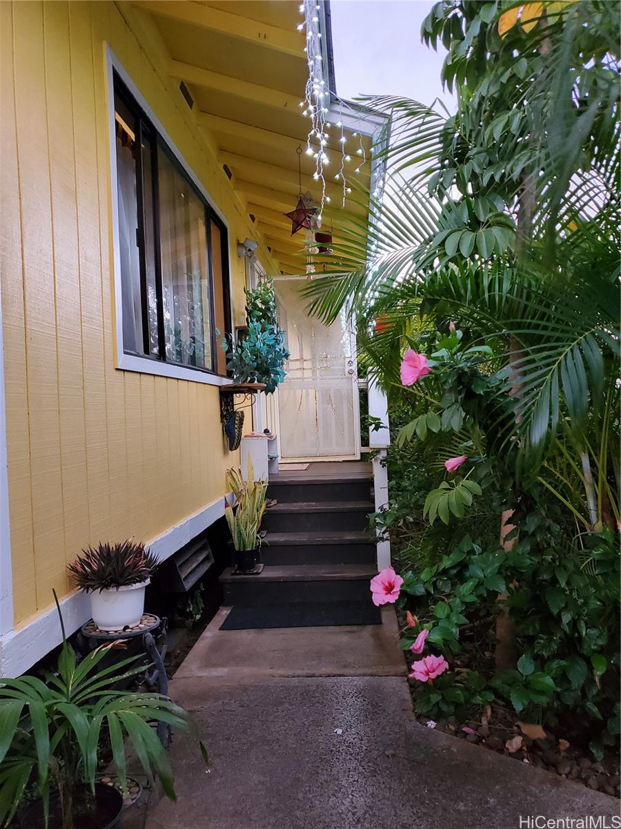 84-1054 Farrington Highway Unit: A