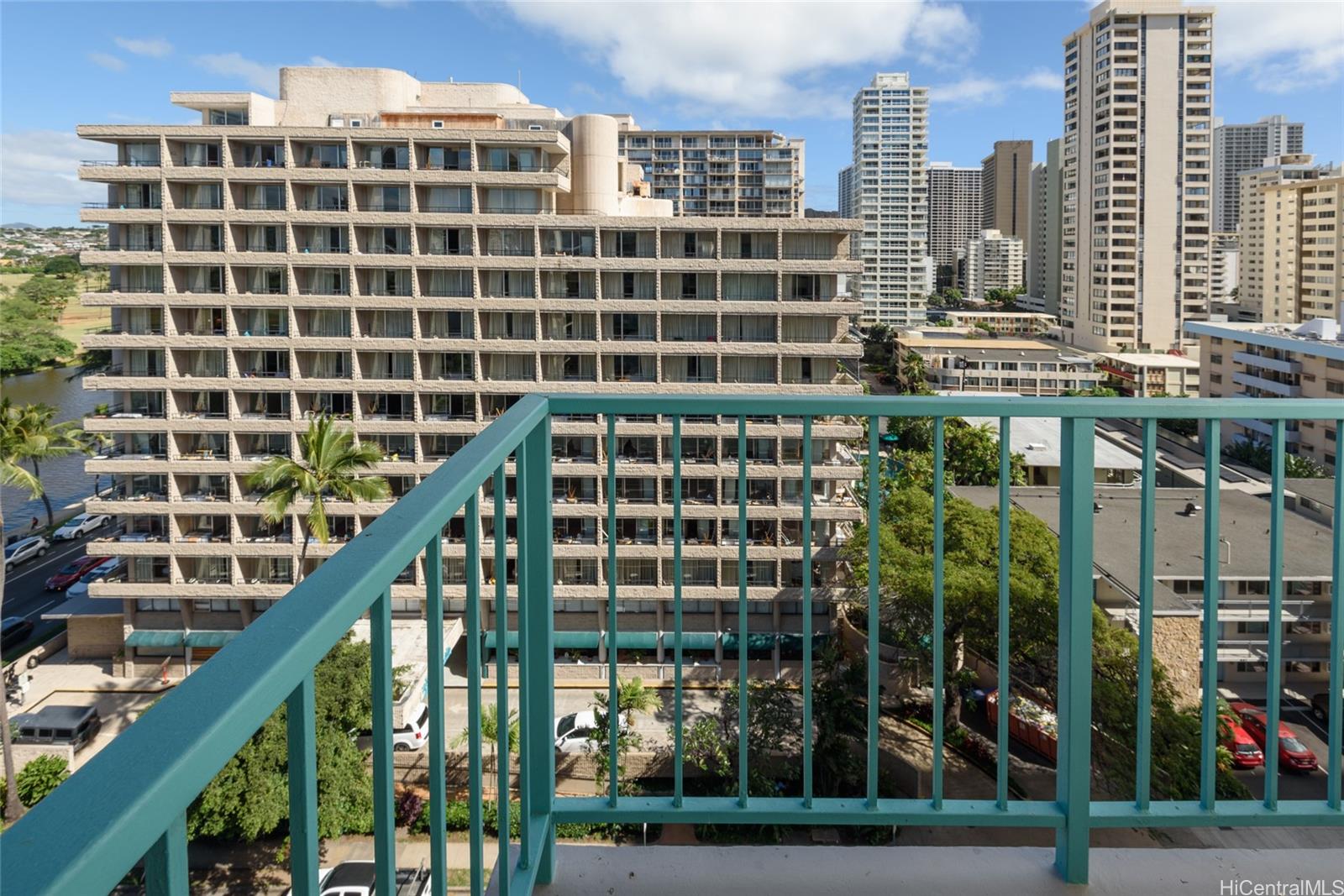 444 Kanekapolei Street Unit: 1011